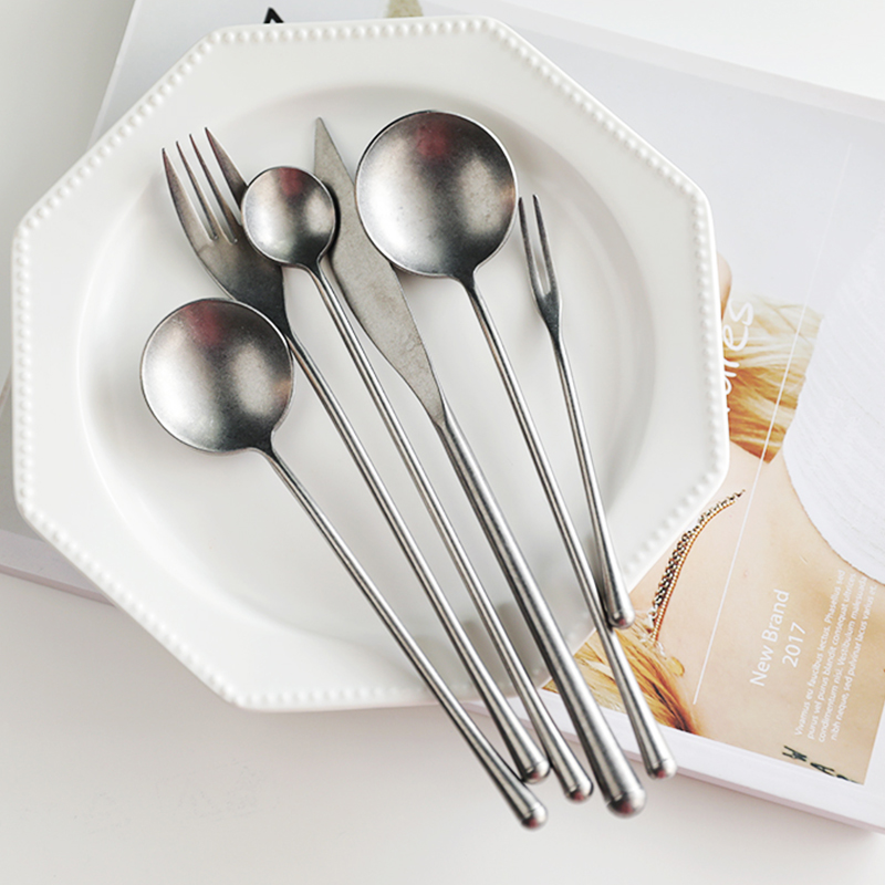 Vintage Collectible Spoons - Ensemble de couverts rétro en acier
